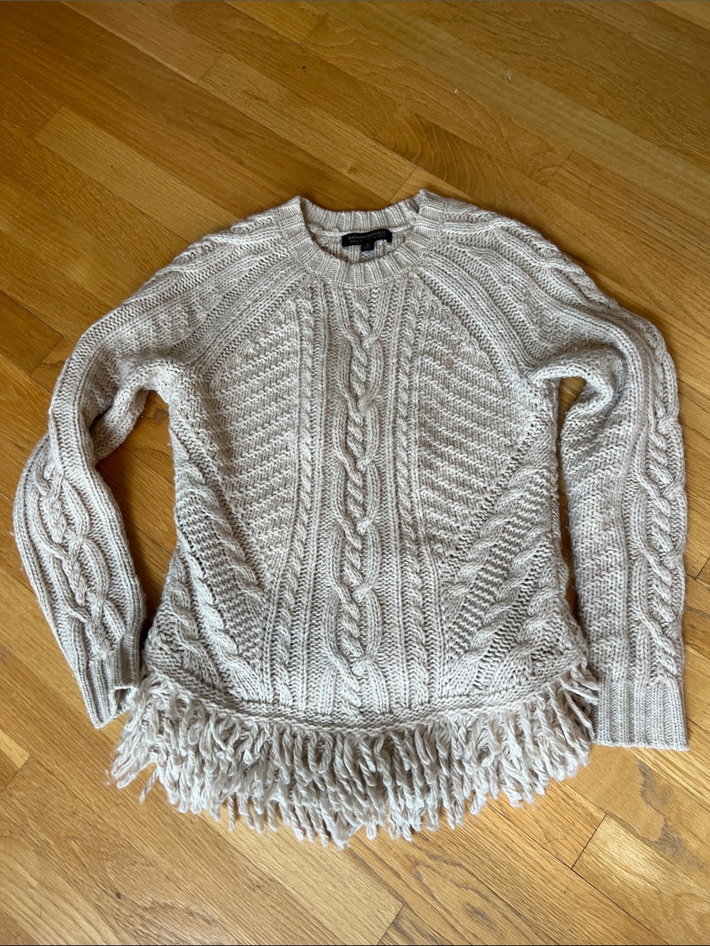 Banana Republic Cream Cable Knit Fringe Hem Sweater